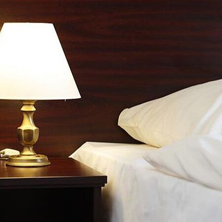 Kleine Lampe im Zimmer