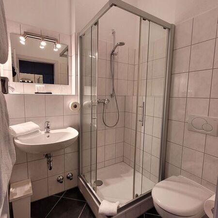 Bad in der Villa Königin