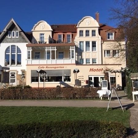 Außenansicht vom Rosengarten