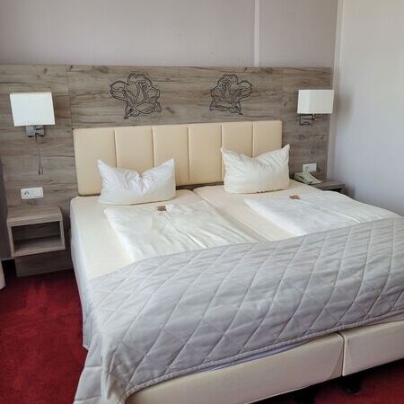 Doppelzimmer im Rosengarten