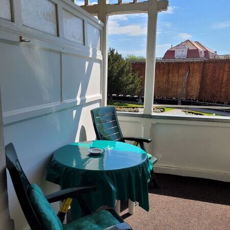 Doppelzimmer mit Balkon im Rosengarten