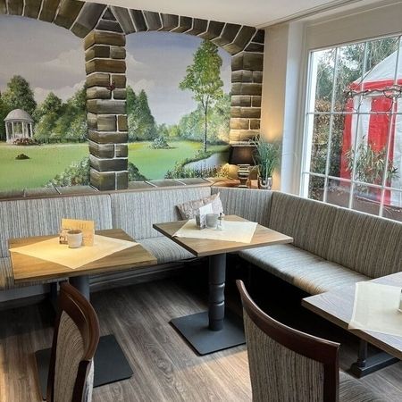 Café im Haupthaus Rosengarten